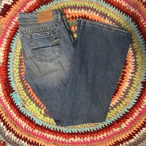 American Eagle Size 6 Regular Boot Cut Jeans